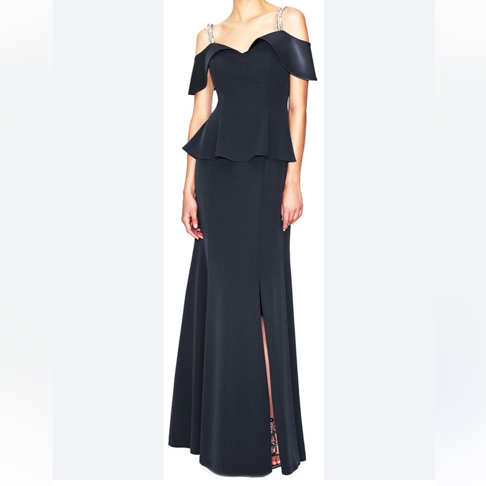 Elegant Black Off-Shoulder Maxi Dress with Peplum